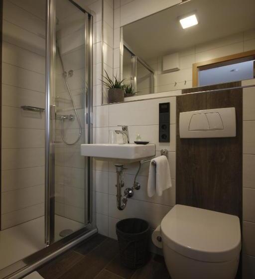 住宿加早餐  Gastehaus Zur Sonne