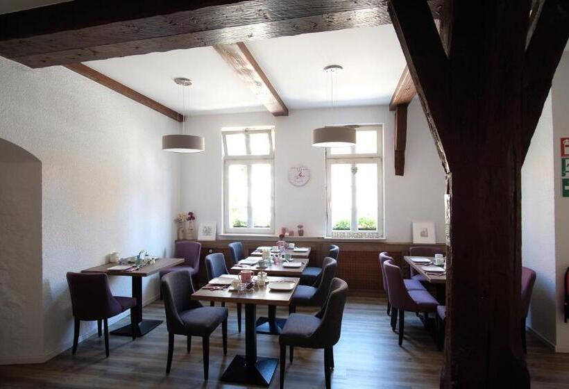 住宿加早餐  Gastehaus Zur Sonne