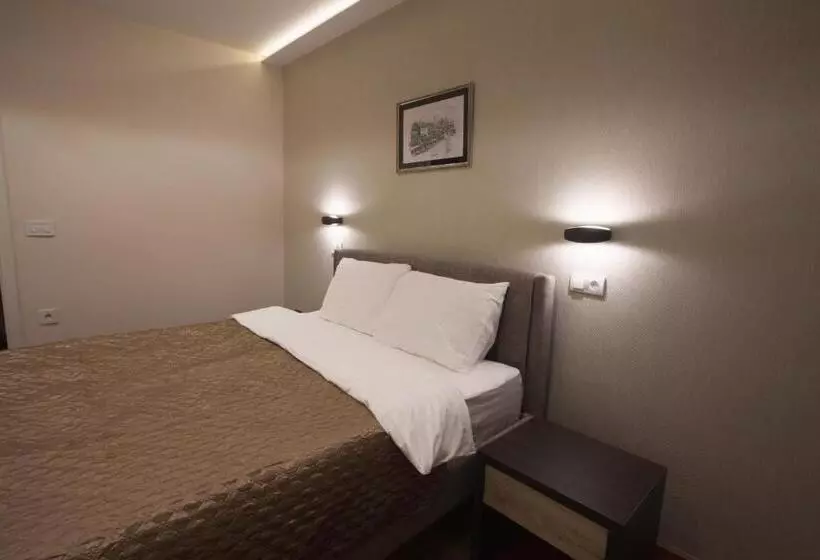 تختخواب و صبحانه Apartmani Brocat
