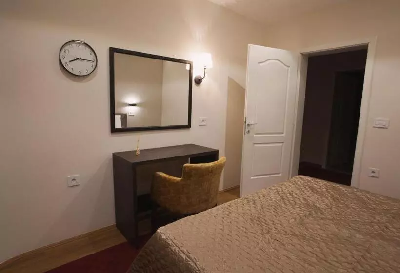 تختخواب و صبحانه Apartmani Brocat