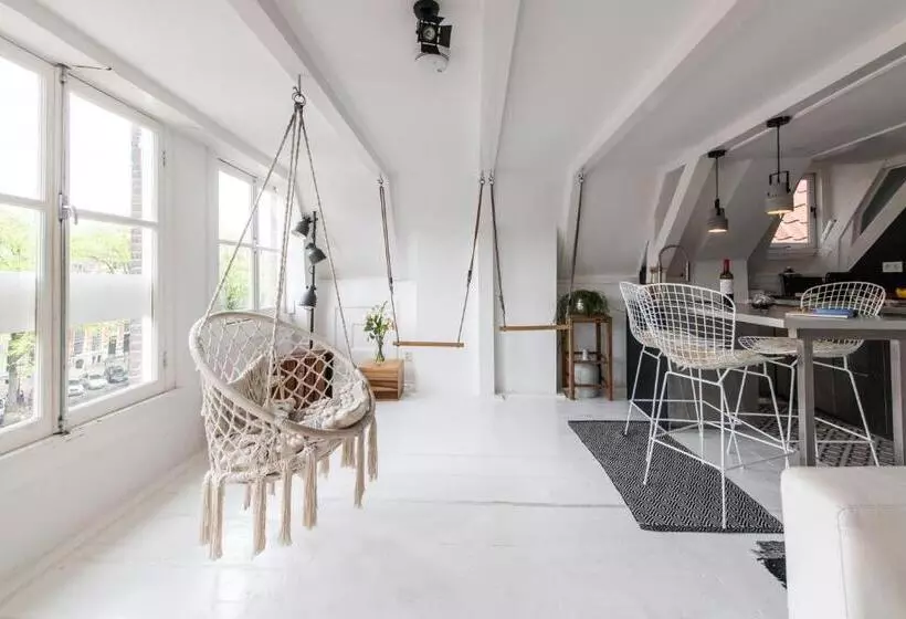 ベッドアンドブレックファースト Two Bedroom Apartment In A Beautiful Canalhouse In City Centre