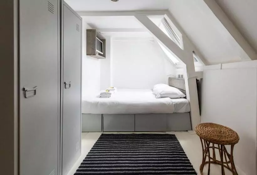 ベッドアンドブレックファースト Two Bedroom Apartment In A Beautiful Canalhouse In City Centre