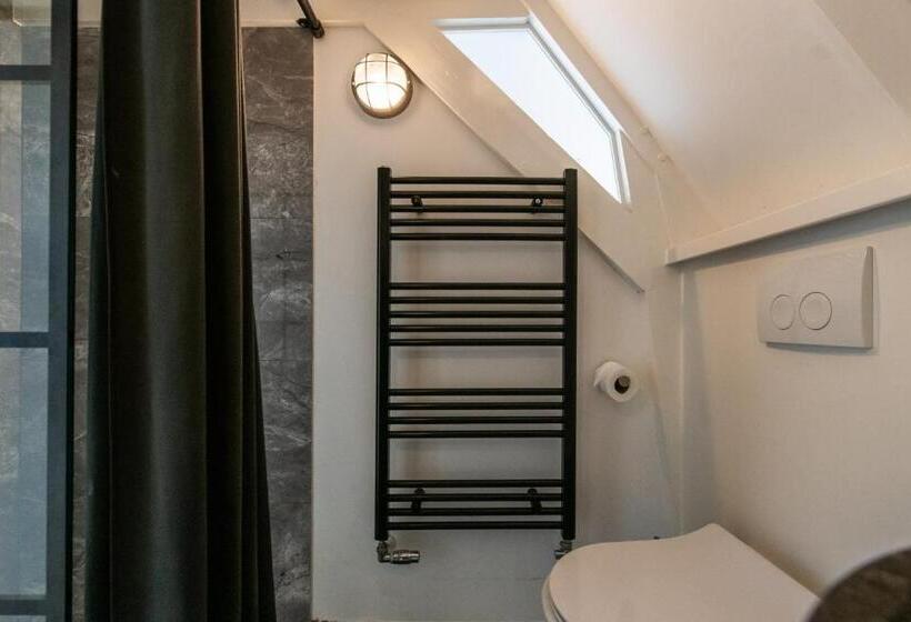 Bed and Breakfast Two Bedroom Apartment In A Beautiful Canalhouse In City Centre