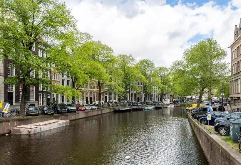 ベッドアンドブレックファースト Two Bedroom Apartment In A Beautiful Canalhouse In City Centre