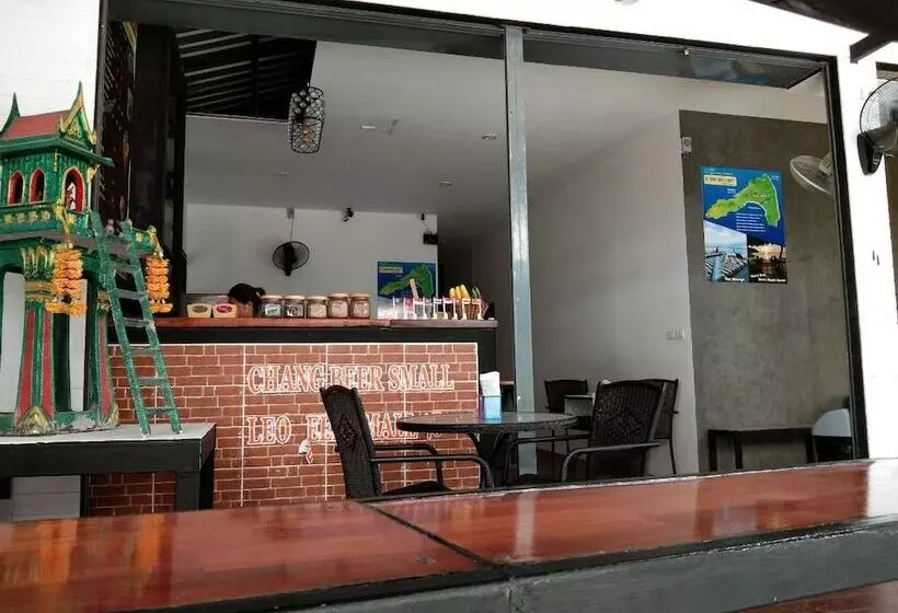 Decho Hostel