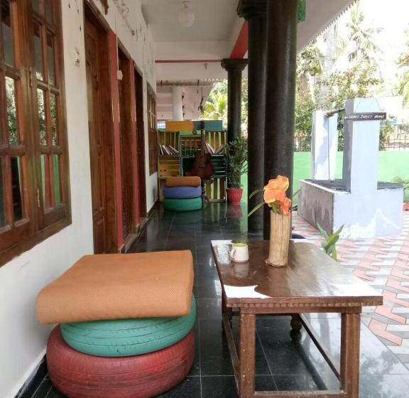 فندق Gone Coastal Homestay