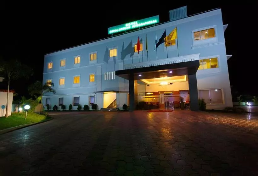 ホテル Gopalapuram International