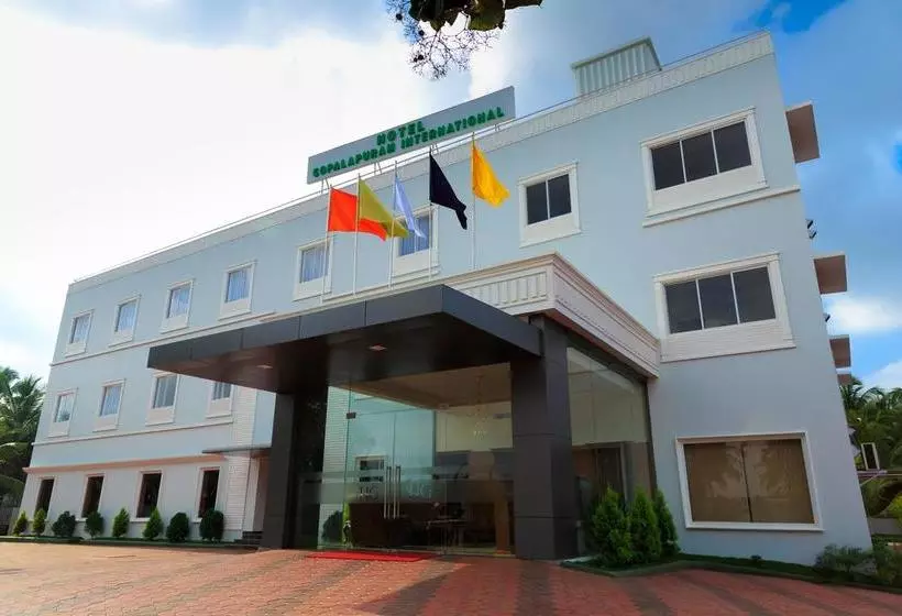 ホテル Gopalapuram International