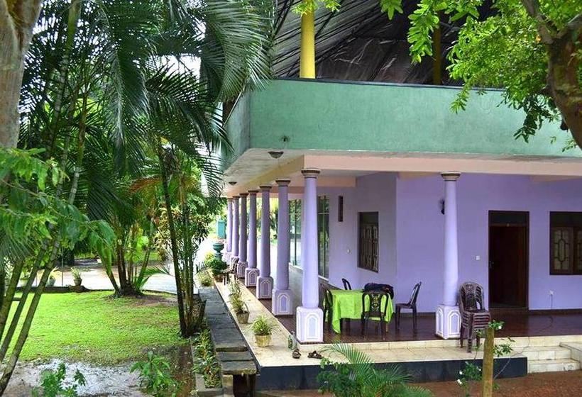 Hotelli Mahaoya Green Resort