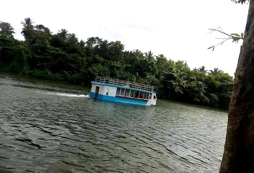 Hotelli Mahaoya Green Resort