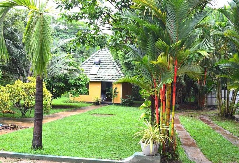 Hotelli Mahaoya Green Resort