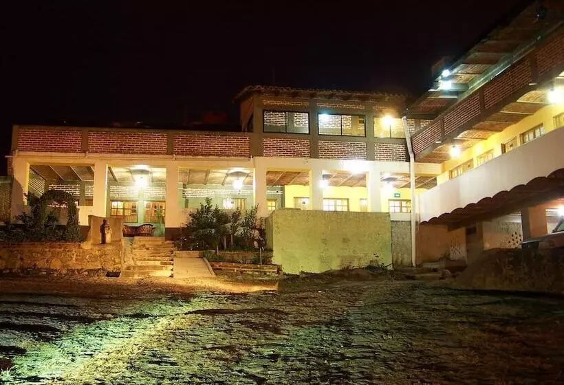 ホテル Posada La Loma