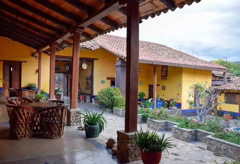 ホテル Posada La Loma