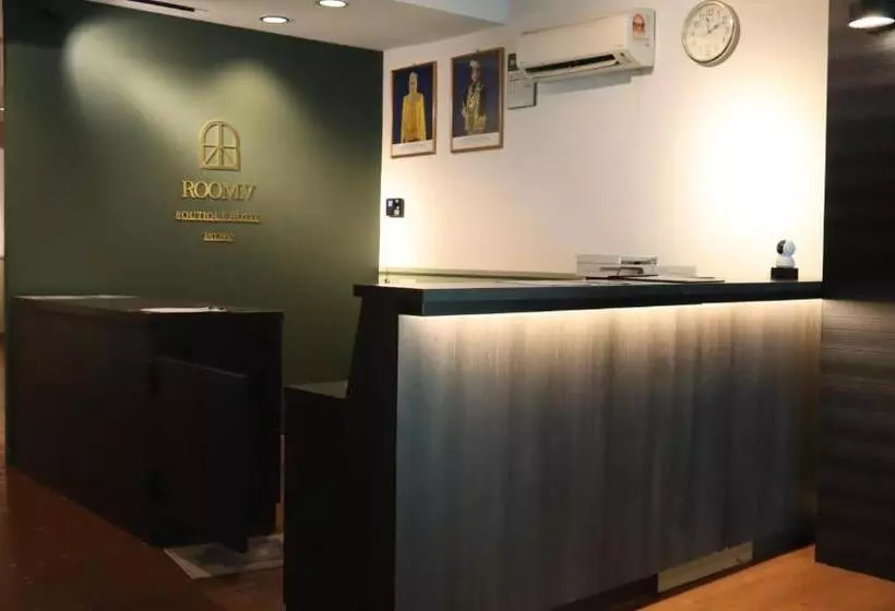 ホテル Room V At Kluang Parade