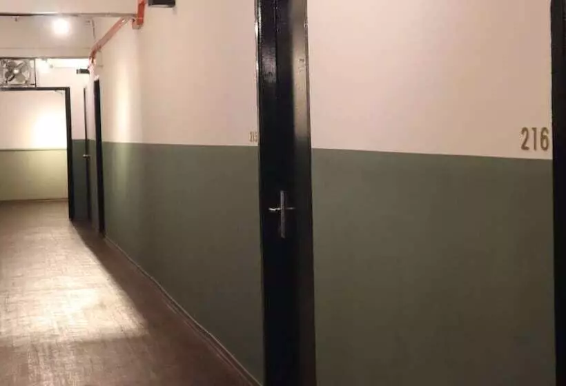 ホテル Room V At Kluang Parade