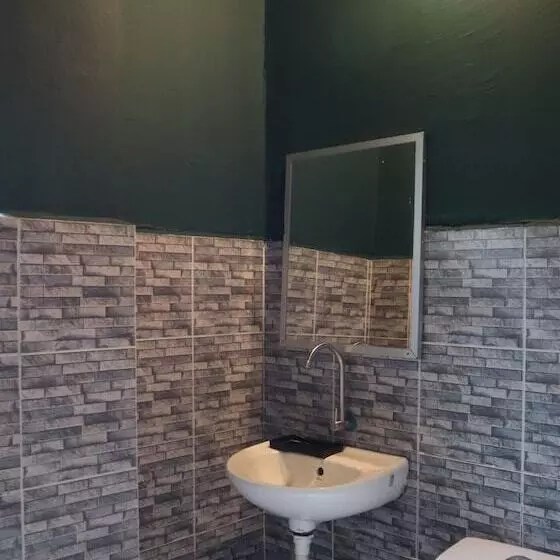 ホテル Room V At Kluang Parade