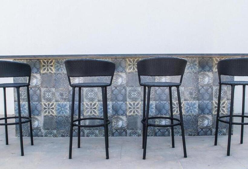 בית מלון כפרי The Ivy Anjuna