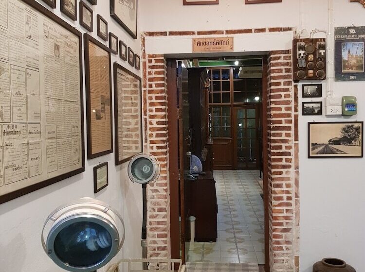 酒店 The Roo Classic Hometel