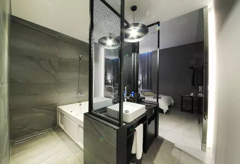 モーテル Yaja Wirye