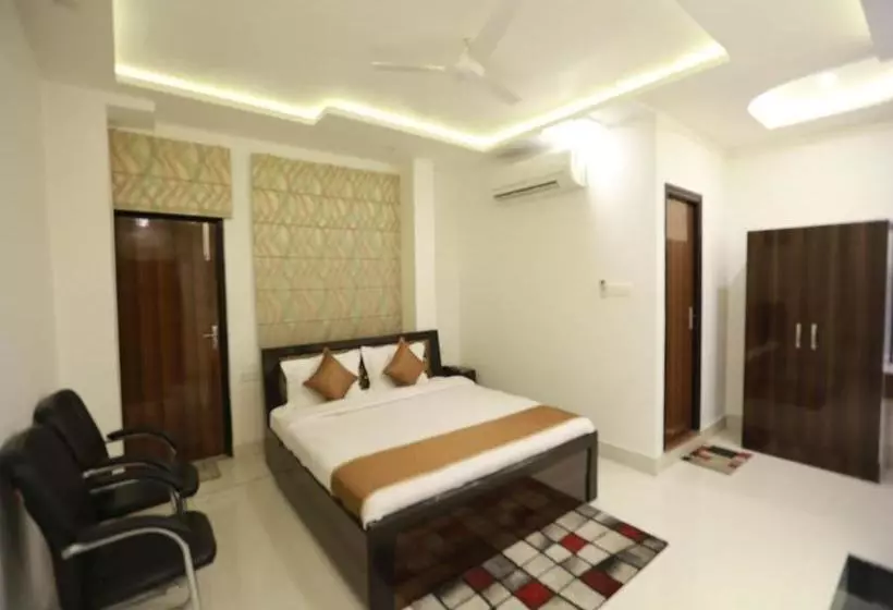 Oyo 8837 Hotel Surya Galaxy