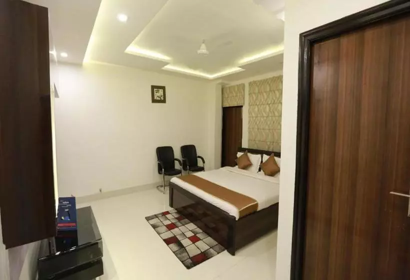 Oyo 8837 Hotel Surya Galaxy