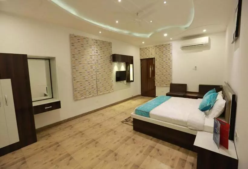 Oyo 8837 Hotel Surya Galaxy