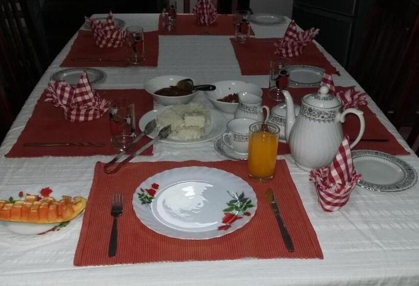 אתר נופש Kandy Mountain Cottage