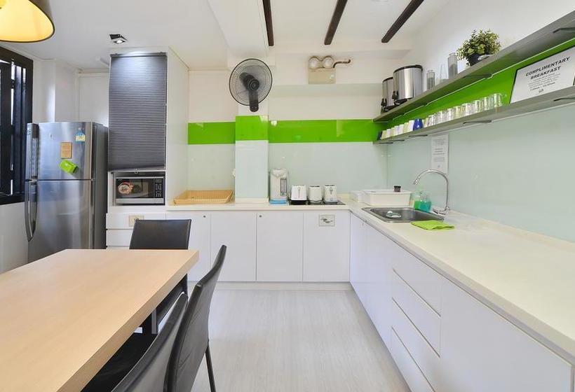 Zen Hostel Mosque Street