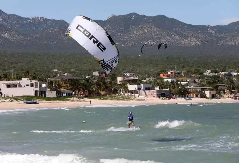 Aamiaismajoitus (B&B) Nomada