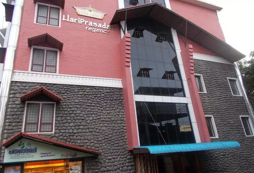 ホテル Hariprasadam