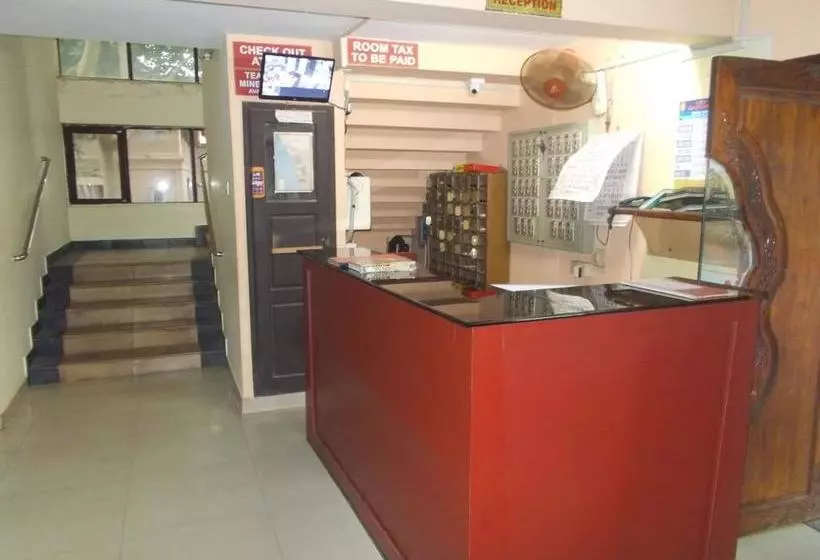 ホテル Hariprasadam