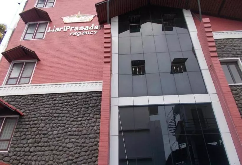 ホテル Hariprasadam