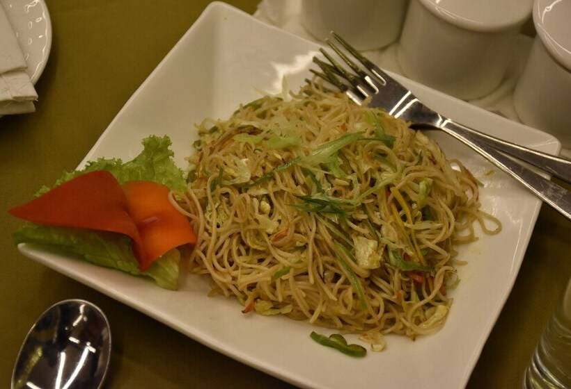 هتل Millennium Inn