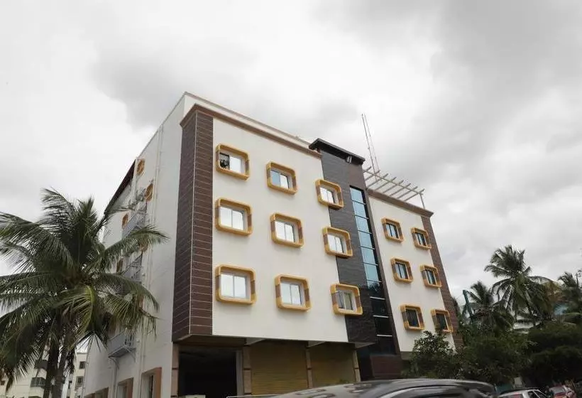 Hotel Treebo Trend Raj Residency