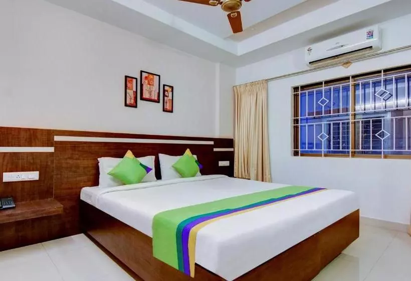 Hotel Treebo Trend Raj Residency