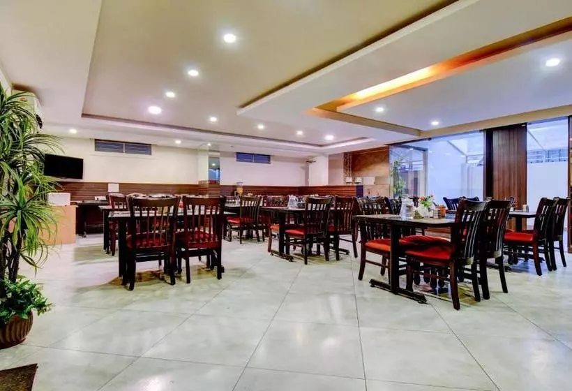 Hotel Treebo Trend Raj Residency