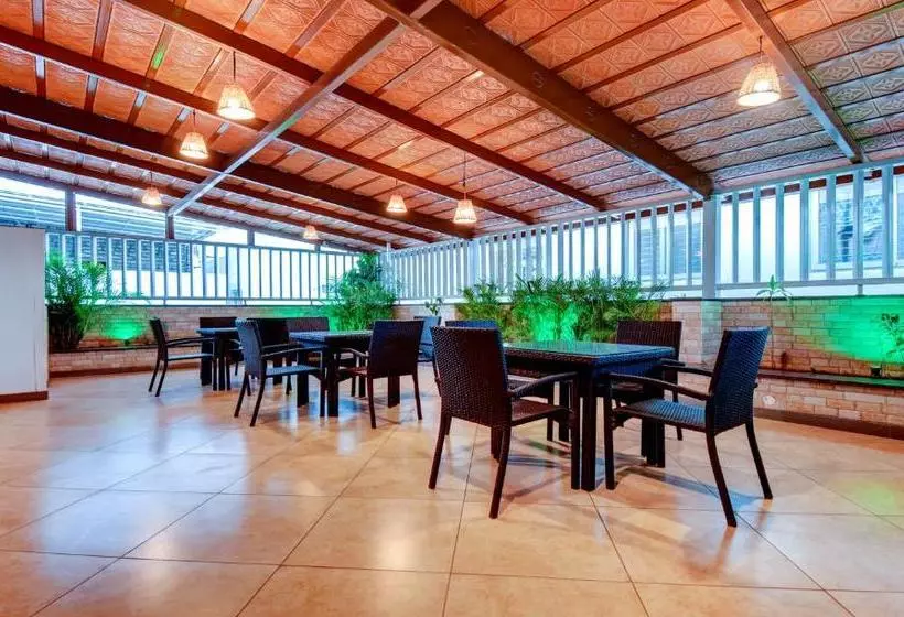 Hotel Treebo Trend Raj Residency