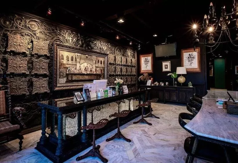 هاستل Shade House   Phuket Downtown