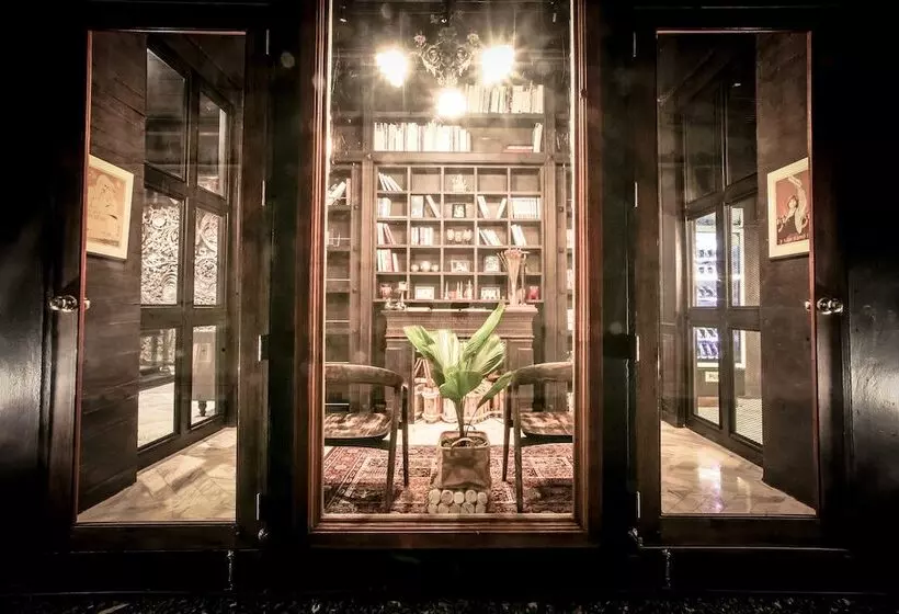 هاستل Shade House   Phuket Downtown