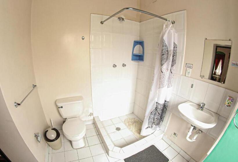 Retkeilymaja Vibes Aurik