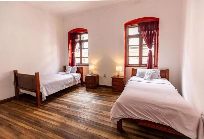 Retkeilymaja Vibes Aurik