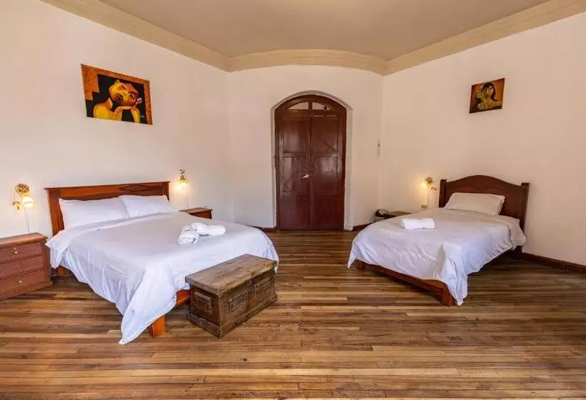 Retkeilymaja Vibes Aurik