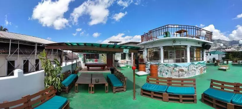 Retkeilymaja Vibes Aurik