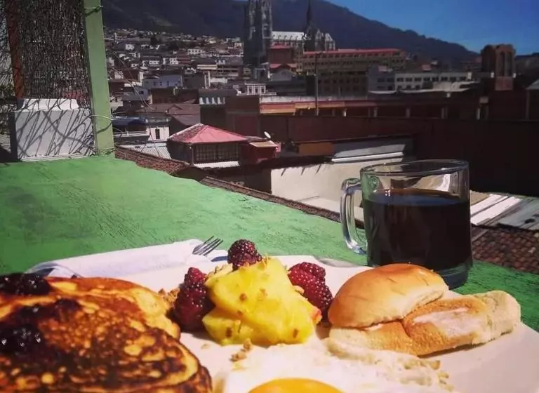 Retkeilymaja Vibes Aurik