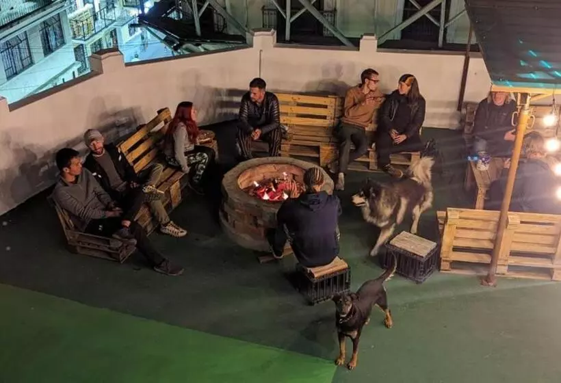 Retkeilymaja Vibes Aurik