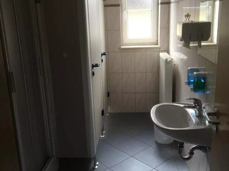 ベッドアンドブレックファースト Jurahof Wuermser