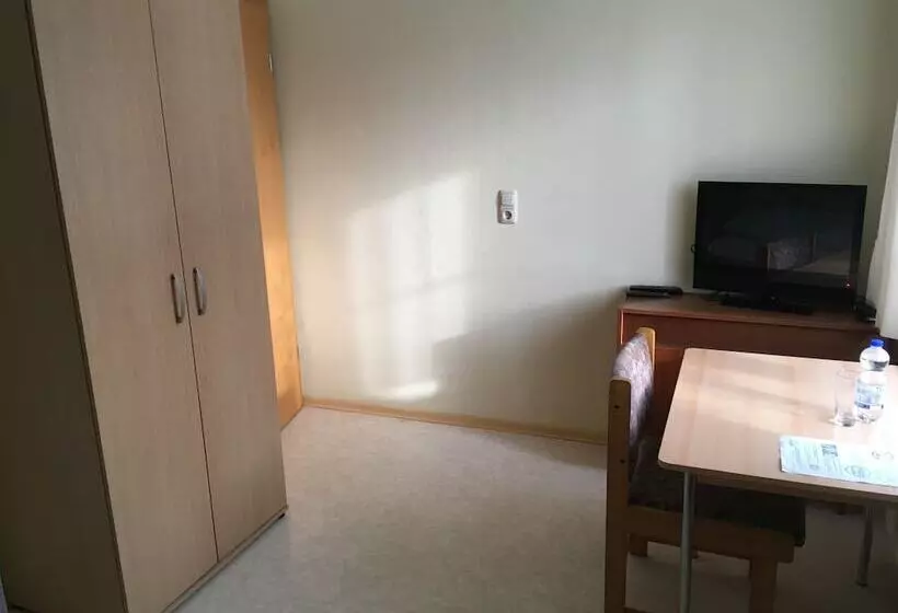 ベッドアンドブレックファースト Jurahof Wuermser