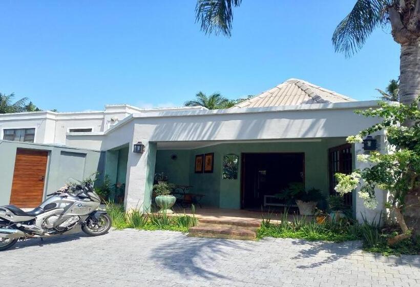 住宿加早餐  Villa Roc Guesthouse   Solar Power