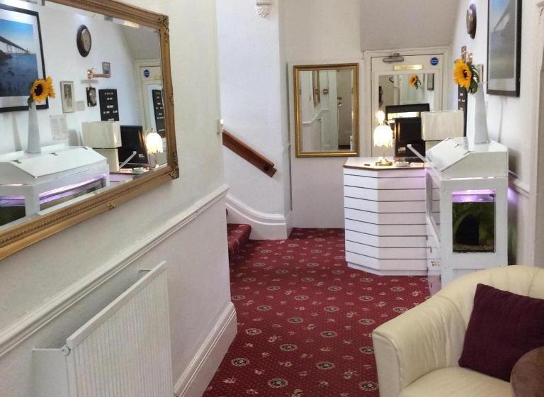 Cavell House Bed And Breakfast