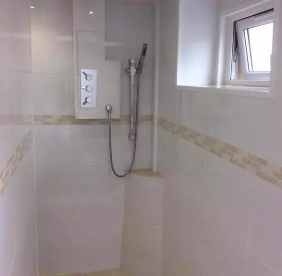 Cavell House Bed And Breakfast